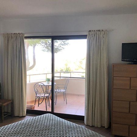 Habitacion Deluxe Con Bano Privado En Atalaya Apartagolf, エステポナ エクステリア 写真