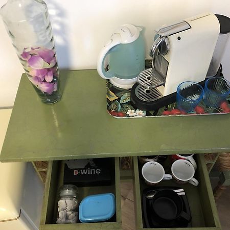 Habitacion Deluxe Con Bano Privado En Atalaya Apartagolf, エステポナ エクステリア 写真