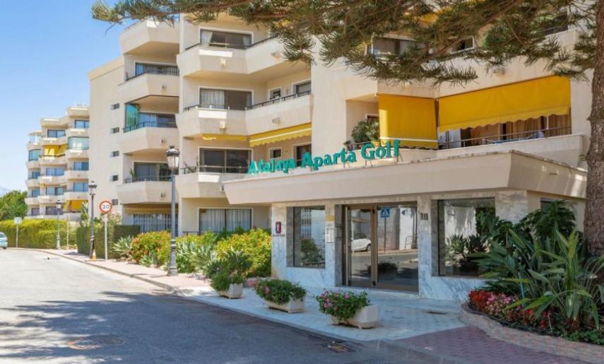 Habitacion Deluxe Con Bano Privado En Atalaya Apartagolf, エステポナ エクステリア 写真