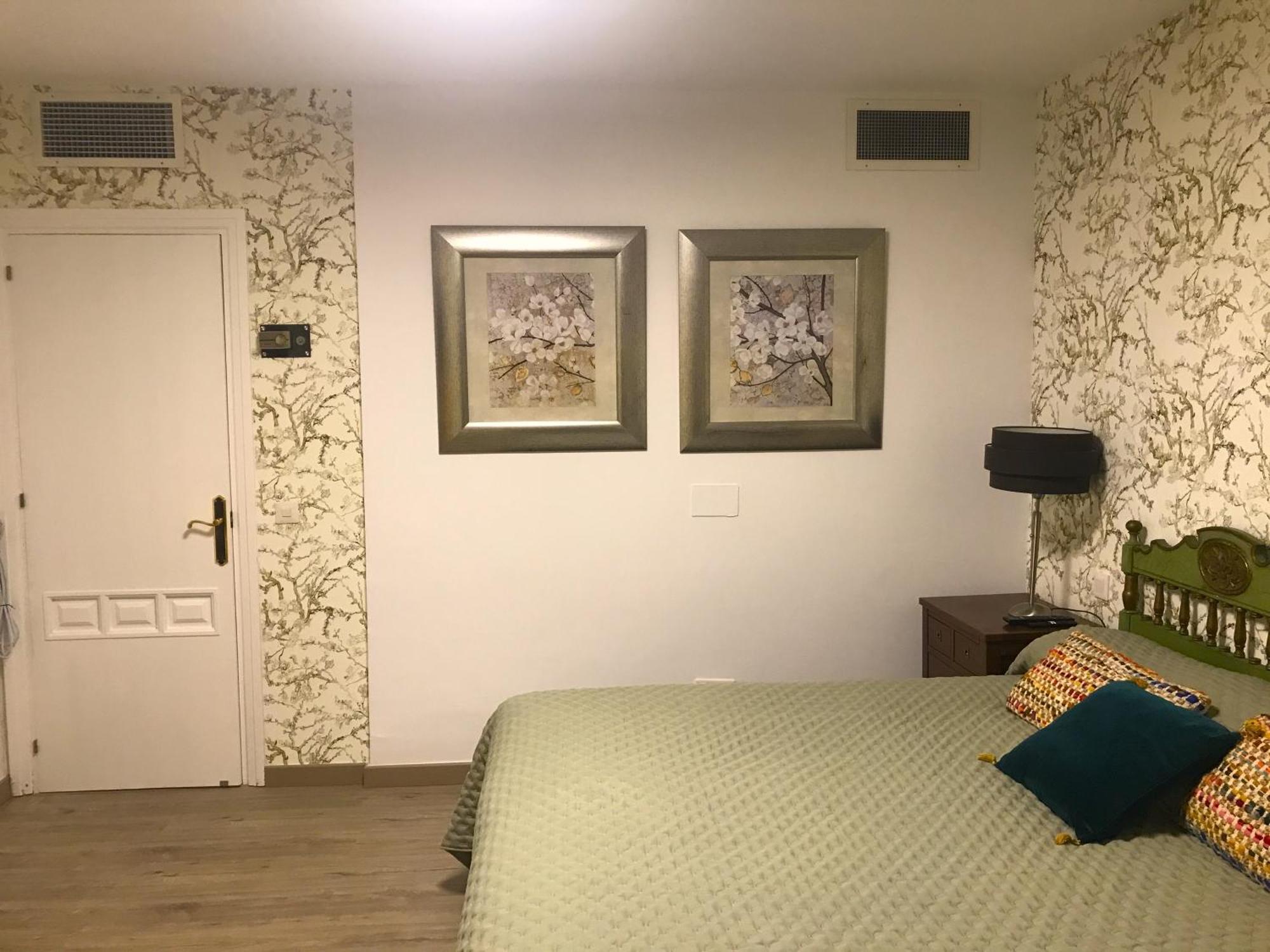 Habitacion Deluxe Con Bano Privado En Atalaya Apartagolf, エステポナ エクステリア 写真