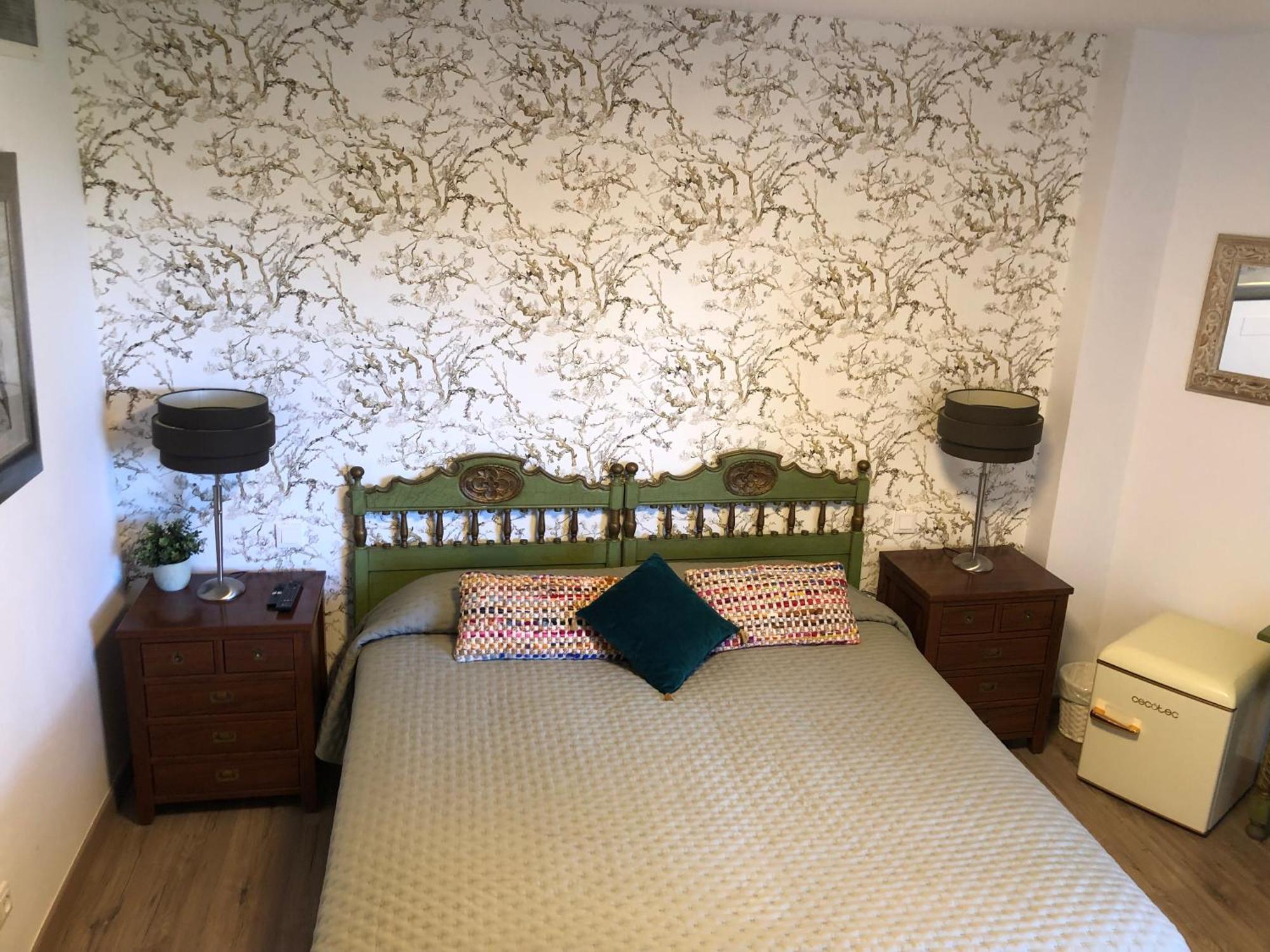 Habitacion Deluxe Con Bano Privado En Atalaya Apartagolf, エステポナ エクステリア 写真